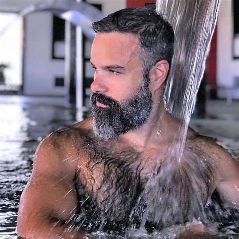 Vídeos de Peludo 720p HD .